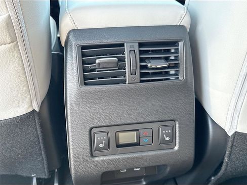 New 2026 Mitsubishi Outlander SEL image 26