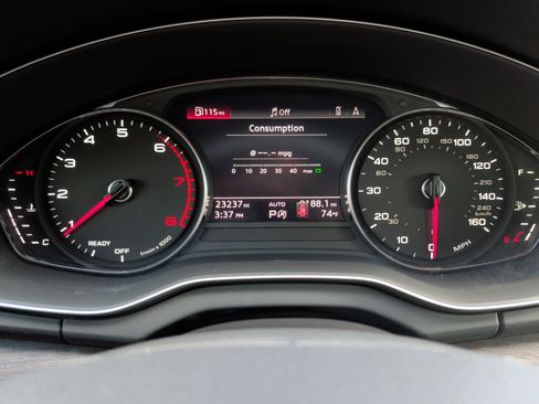 Used 2023 Audi Q5 2.0T Premium w/ Convenience Package image 21