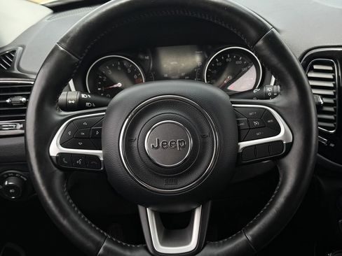 Used 2018 Jeep Compass Limited AWD/4WD image 14