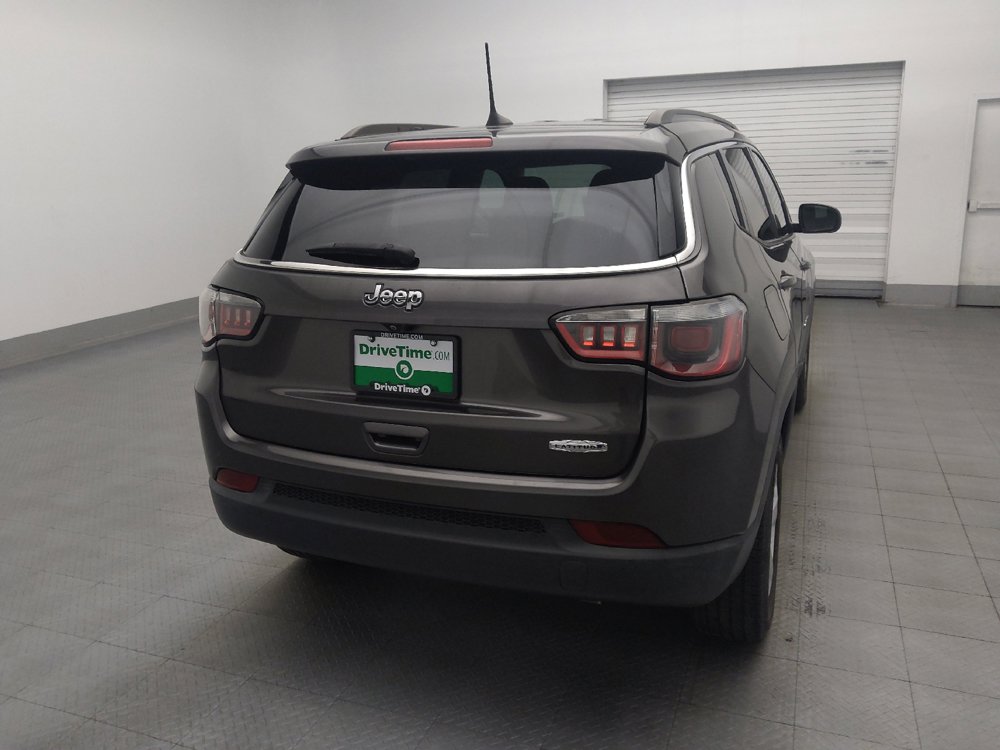 Used 2018 Jeep Compass Latitude w/ Popular Equipment Group FWD image 7