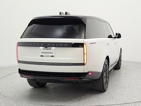 Used 2025 Land Rover Range Rover Long Wheelbase SE image 6