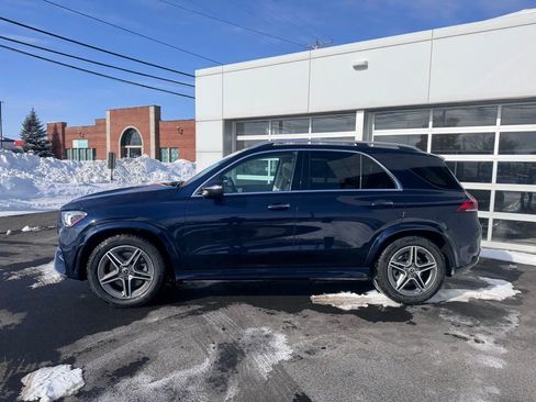 Used 2021 Mercedes-Benz GLE 450 4MATIC image 2