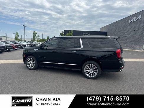 Used 2022 GMC Yukon XL Denali w/ Max Trailering Package AWD/4WD image 13