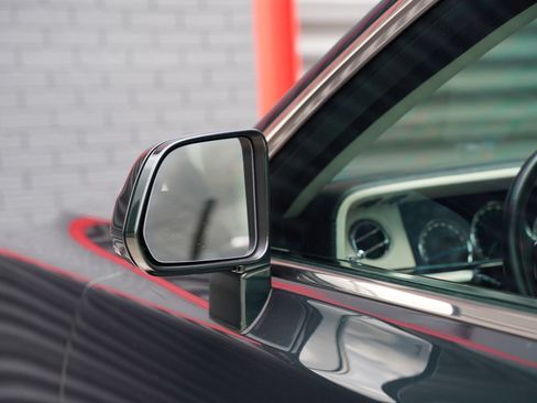 Used 2022 Rolls-Royce Phantom Sedan RWD image 24