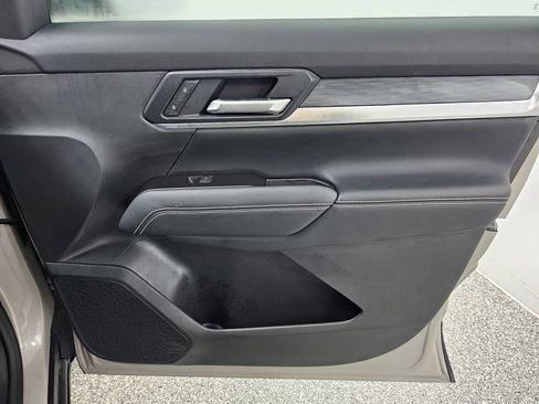 Used 2025 GMC Terrain Elevation w/ Elevation Premium Package image 19