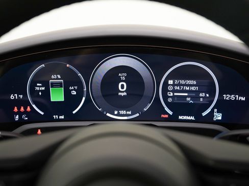 New 2026 Porsche Taycan image 15