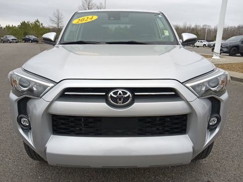Used 2024 Toyota 4Runner SR5 image 8
