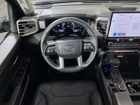 Used 2024 Toyota Tundra Limited image 19
