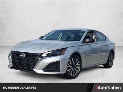 Used 2024 Nissan Altima 2.5 SV
