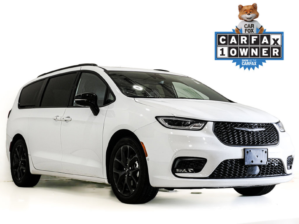 Used 2024 Chrysler Pacifica Limited w/ S Appearance Package FWD image 1