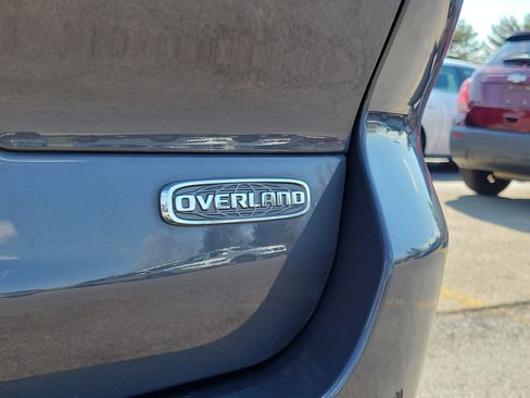 Used 2022 Jeep Grand Cherokee L Overland w/ Advanced Protech Group III AWD/4WD image 7