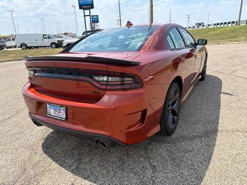 Used 2022 Dodge Charger R/T w/ Plus Group RWD image 5