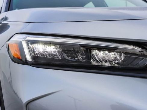 Used 2025 Honda Civic Sport image 12