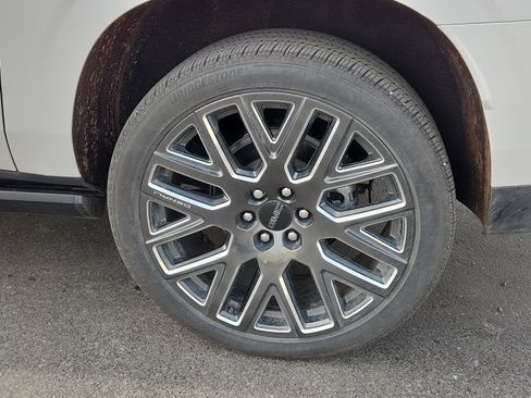 Used 2025 GMC Yukon XL Denali Ultimate w/ LPO, Floor Liner Package image 7