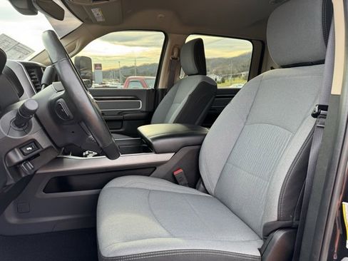 Used 2019 RAM 2500 Big Horn image 10