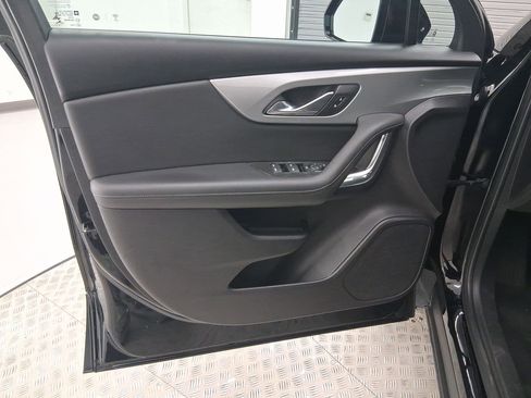 Used 2019 Chevrolet Blazer LT image 14