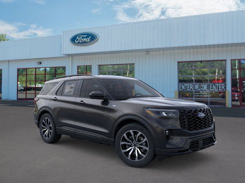 New 2026 Ford Explorer ST-Line image 7