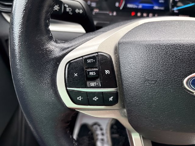 Used 2021 Ford Explorer XLT AWD/4WD image 11