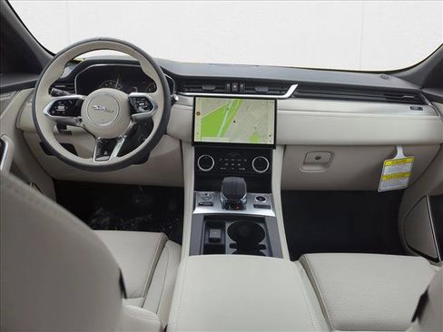 New 2025 Jaguar F-PACE R-Dynamic S image 14