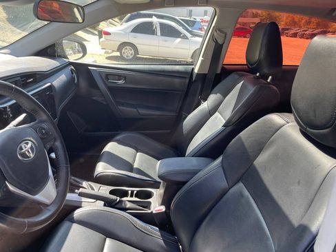 Used 2017 Toyota Corolla XSE w/ Carpet Mat Package (TMS) FWD image 10