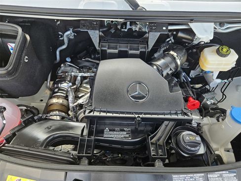 Used 2025 Mercedes-Benz Sprinter 2500 image 26