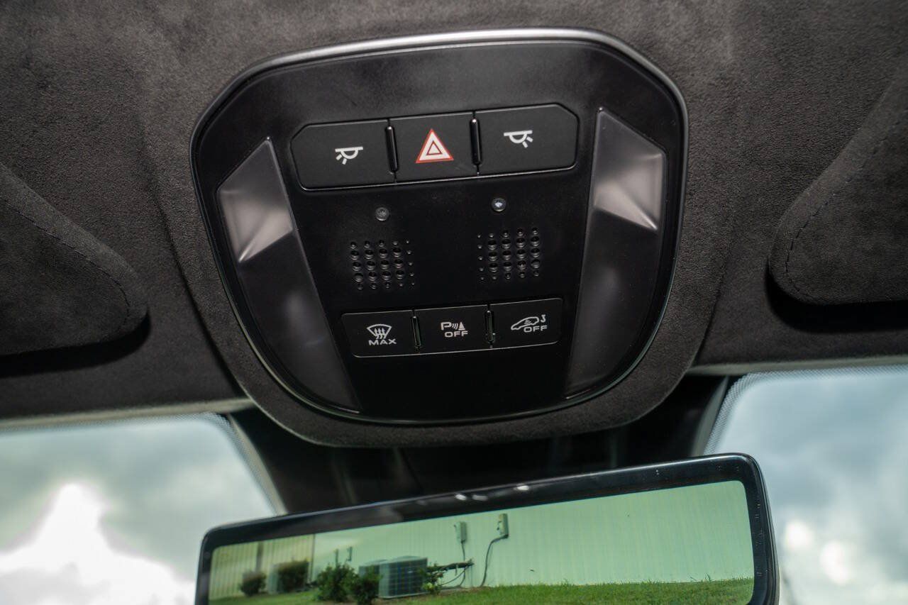 Used 2023 Maserati MC20 Coupe RWD image 35