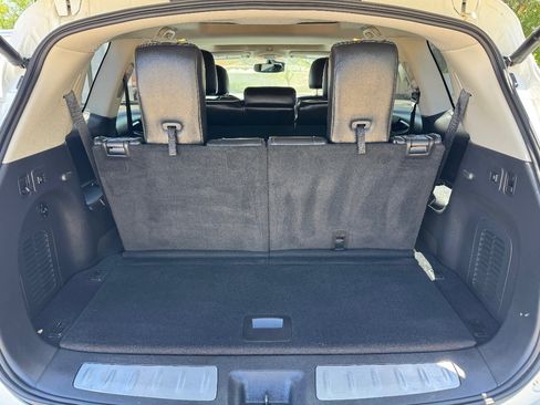 Used 2017 INFINITI QX60 FWD w/ Deluxe Technology Package image 22