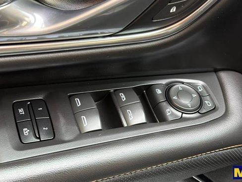 Certified 2024 GMC Yukon XL AT4 w/ AT4 Premium Plus Package AWD/4WD image 12