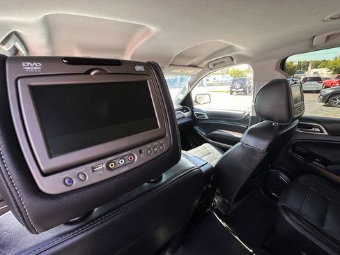Used 2020 GMC Yukon XL Denali RWD image 19