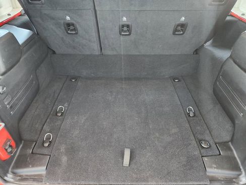 Certified 2025 Jeep Wrangler Unlimited Sahara AWD/4WD image 32
