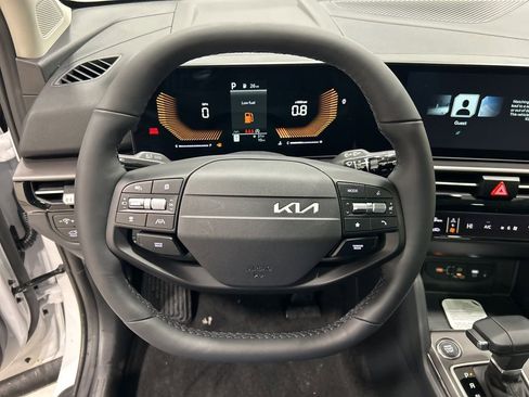 New 2026 Kia Sportage EX image 13