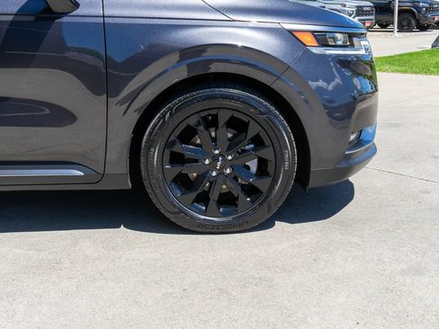Certified 2024 Kia Carnival SX Prestige FWD image 41