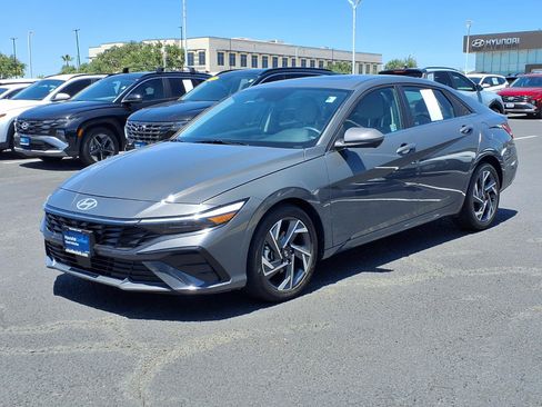 Certified 2024 Hyundai Elantra Limited FWD image 1