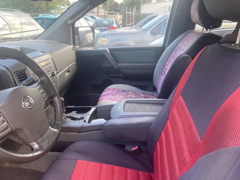Used 2007 Nissan Titan SE image 3