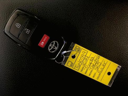 Certified 2024 Toyota Tacoma SR5 image 12