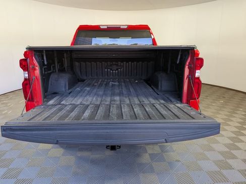 Used 2020 Chevrolet Silverado 1500 Custom w/ Custom Value Package AWD/4WD image 10