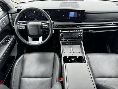 Used 2025 Hyundai Santa Fe Limited FWD image 14