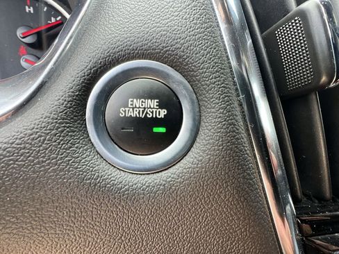 Certified 2023 Chevrolet Traverse Premier w/ LPO, Floor Liner Package image 20