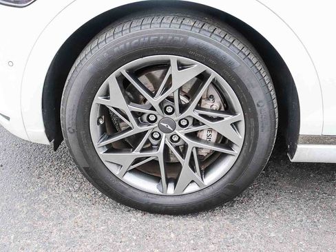 Used 2023 Genesis GV70 2.5T w/ Advanced Package image 12