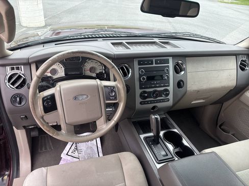 Used 2010 Ford Expedition XLT AWD/4WD image 20