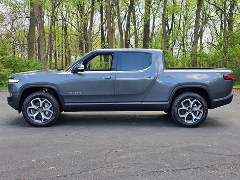 Used 2024 Rivian R1T Adventure image 3