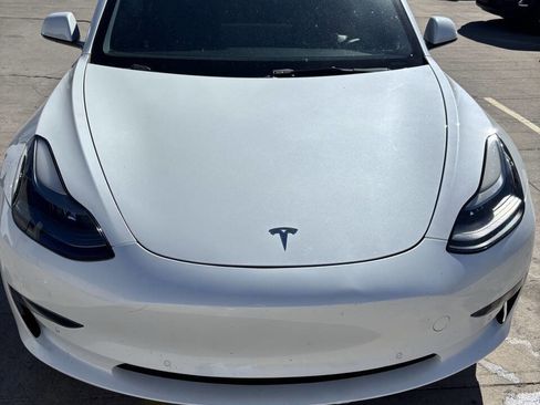 Used 2022 Tesla Model 3 image 3