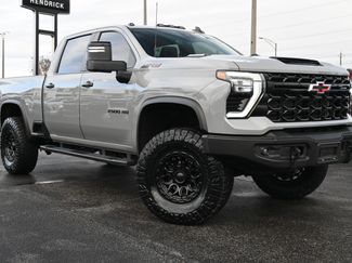 Used 2024 Chevrolet Silverado 2500 ZR2 w/ ZR2 Bison Edition video 2