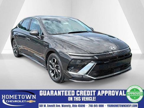 Used 2025 Hyundai Sonata SEL FWD image 1
