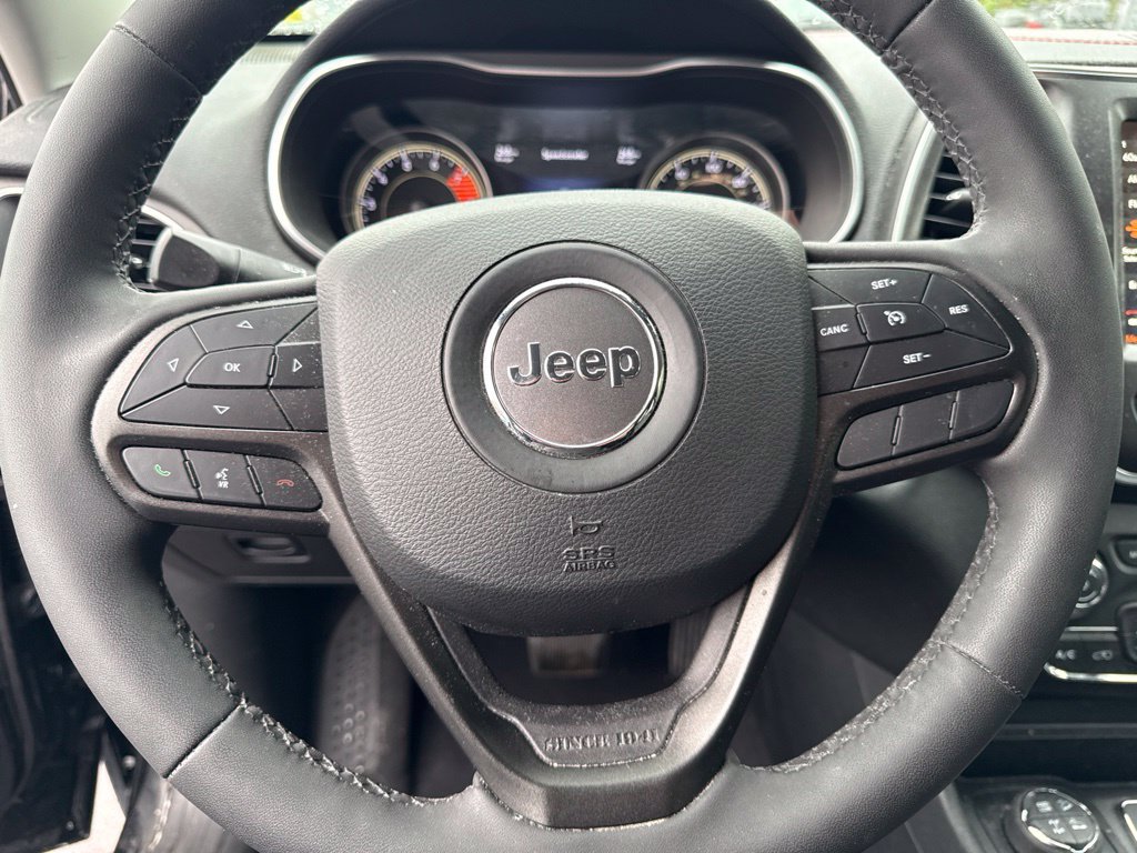Used 2022 Jeep Cherokee Trailhawk w/ Sound & Nav Group AWD/4WD image 25