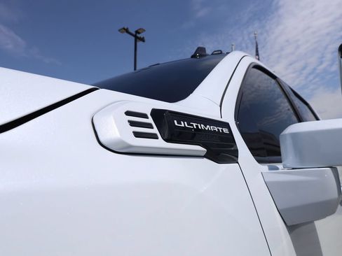 Used 2026 GMC Sierra 3500 Denali Ultimate AWD/4WD image 24