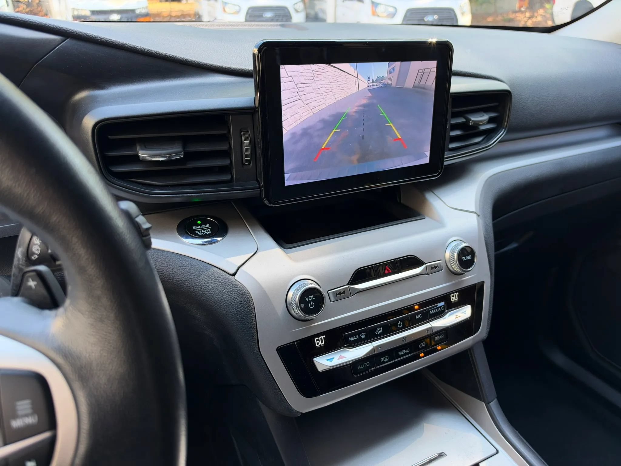 Used 2020 Ford Explorer XLT RWD image 40
