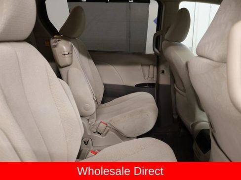 Used 2011 Toyota Sienna LE FWD image 21