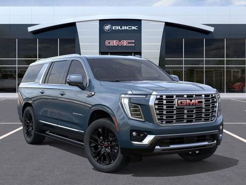 New 2026 GMC Yukon XL Denali w/ Denali Reserve Package AWD/4WD image 7