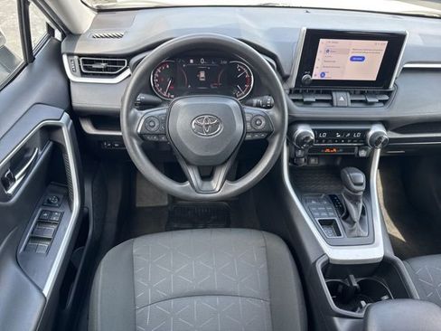 Used 2024 Toyota RAV4 XLE image 5